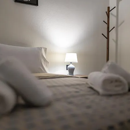 Arados Family アパート カランバカ