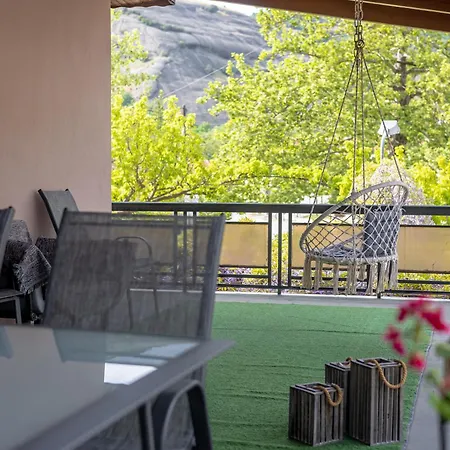 アパート Arados Family カランバカ